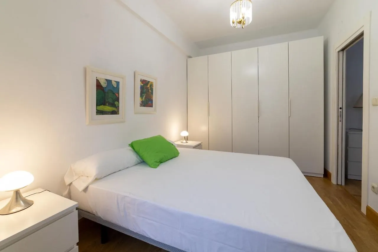 Pretty Apartment Close To The Beach San Sebastián